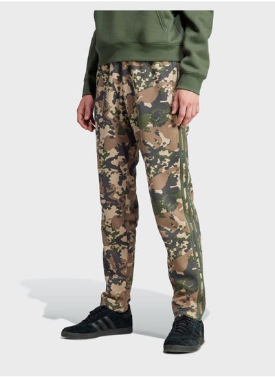 Buy Graphics Camo Joggers in UAE