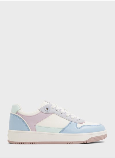 اشتري Retroact Low Top Sneakers في السعودية