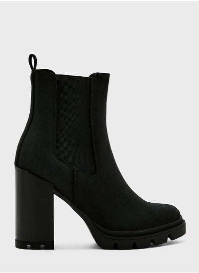 اشتري Brave Ankle Boots في الامارات