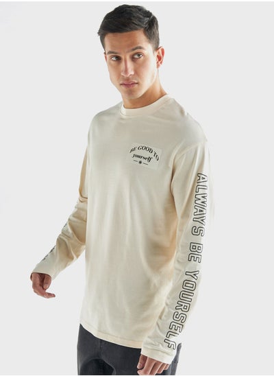 Buy Slogan Print Crew Neck T-Shirt in UAE