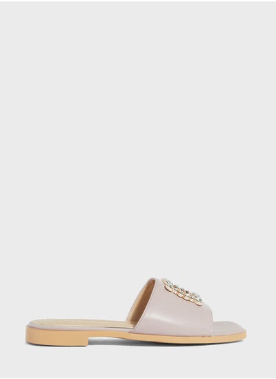 اشتري Diamante Edge Square Cutout Flat Sandal في الامارات