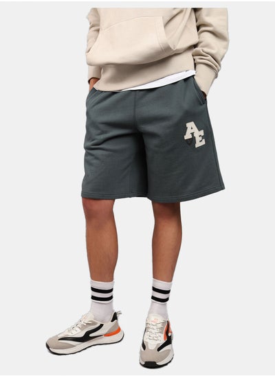 اشتري AE Fleece Graphic Sweat Short في الامارات