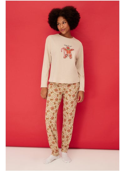 اشتري Cream 100% Cotton Christmas Theme T-shirt-Pants and Knitted Pajamas Set THMAW24PT00061 في مصر