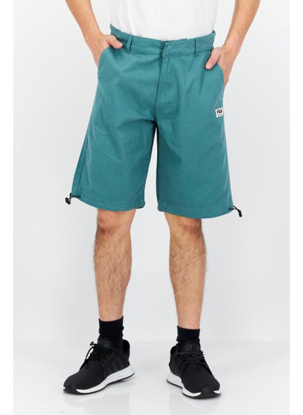 اشتري Men Sportswear Fit Teunz Skater Short, Green في الامارات