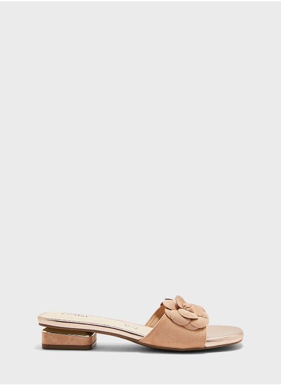 اشتري Open Toe Strap Low Heel Sandals في الامارات