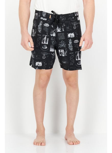 اشتري Men Regular Fit Drawstring Graphic Printed Board Shorts, Black Combo في الامارات