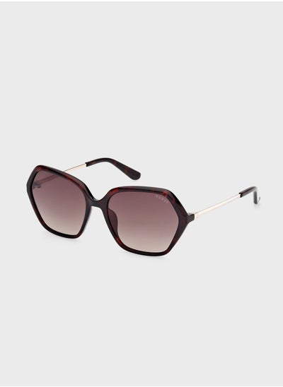 Buy Uv-Protected Oversized Sunglasses in UAE