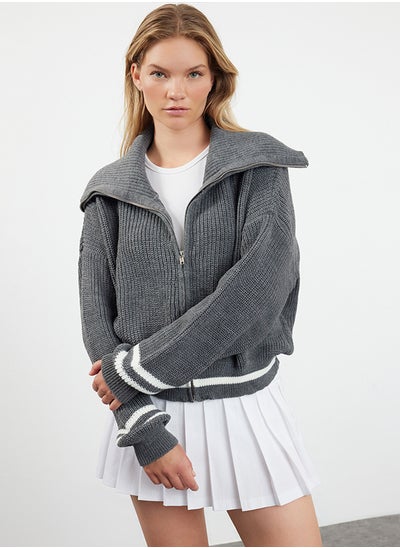 اشتري Anthracite Striped Turn-down Collar Knitwear Cardigan TWOAW25HI00038 في مصر