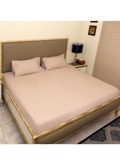 اشتري 3 Piece Hometex Design 100% Cotton King Size Printed Flat Sheet Set BEIGE SABLE - 1 Flat Sheet (240x260 cm) + 2 Pillow Covers (50x80 cm) في الامارات