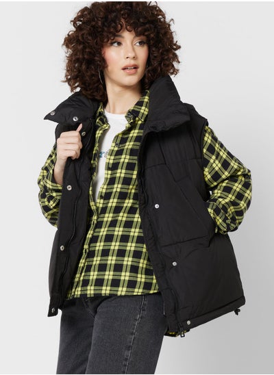 اشتري High Neck Puffer Coat في الامارات