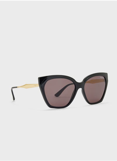 اشتري 0Vo5521S Shape Sunglasses في السعودية