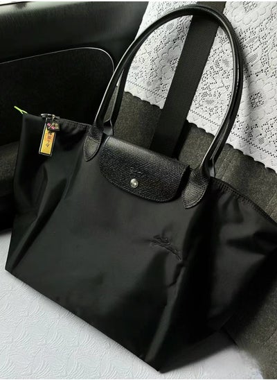 اشتري Longchamp Le Pliage Large TravelBag Tote Bag في الامارات