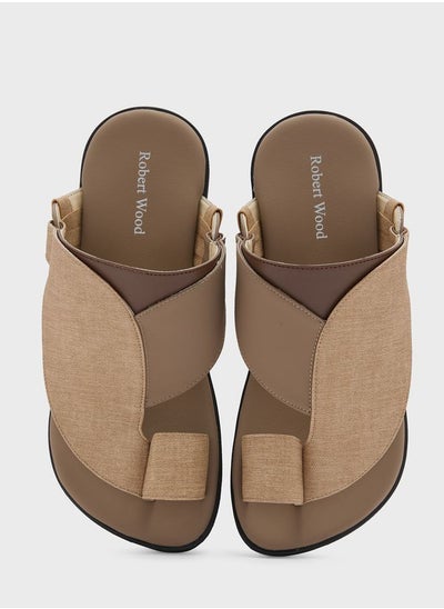 Buy Ksa Traditional Shirgi Men'S Sandal in UAE