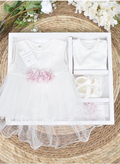 Buy Newborn Dress with Gift Box 4 Pieces in Saudi Arabia