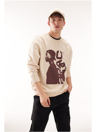 اشتري Man Boxy Fit Crew Neck Long Sleeve Tupac Shakur Boxy Sweatshirt في مصر