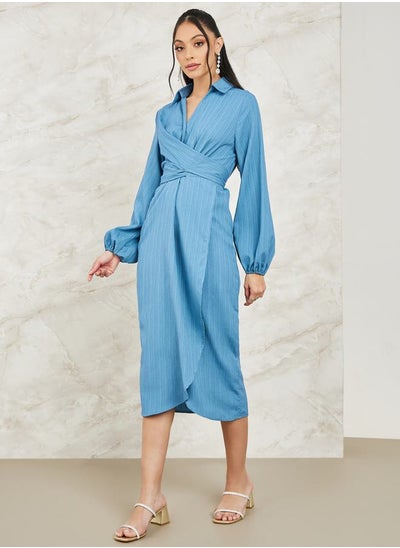 اشتري Wrap Front Detail Textured Midi Dress في السعودية