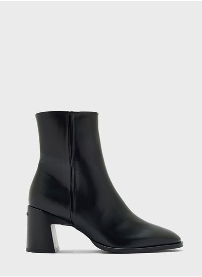 اشتري Pointed Toe Boots في السعودية