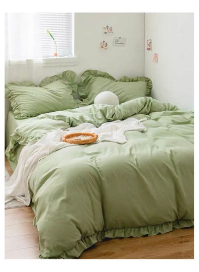 اشتري 6-Piece Premium Solid Green Color King Size Duvet Cover Set with Contrasting White Ruffle Pillows Korean Style Includes 1xDuvet Cover 220x240cm, 1xFitted sheet 200x200cm+30cm, 4xPillowcases 50x75cm في الامارات