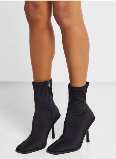 اشتري High Heel Point Boot في الامارات