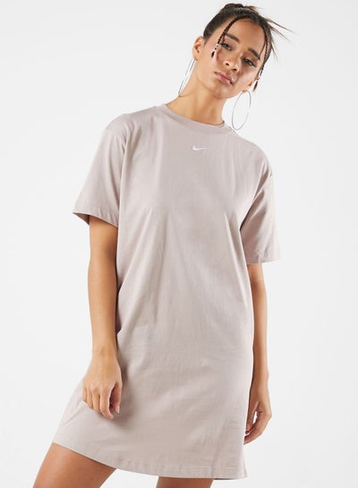 Buy Nsw Essential T-Shirt Dress in Saudi Arabia