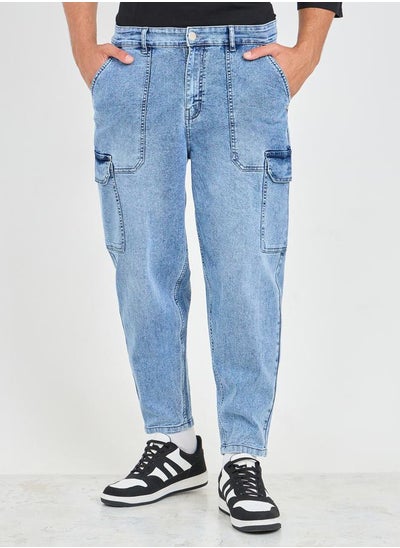 Buy Balloon Fit Light Wash Cargo Jeans in Saudi Arabia