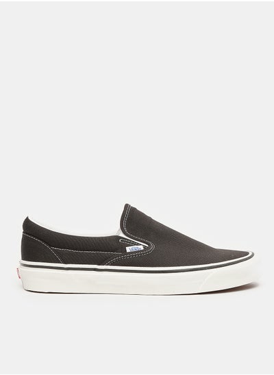 Buy UA CLASSIC SLIP-ON 9 in Egypt