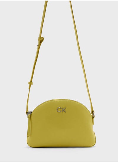 اشتري Re-Lock Seasonal Medium Crossbody في السعودية