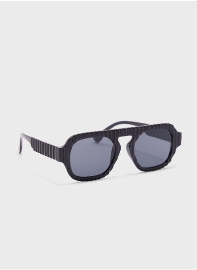 Buy pentagoan Sunglasses in UAE