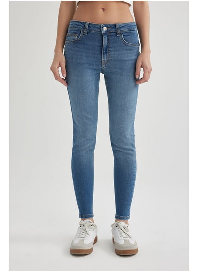 اشتري Woman Skinny Fit Denim Trousers في مصر