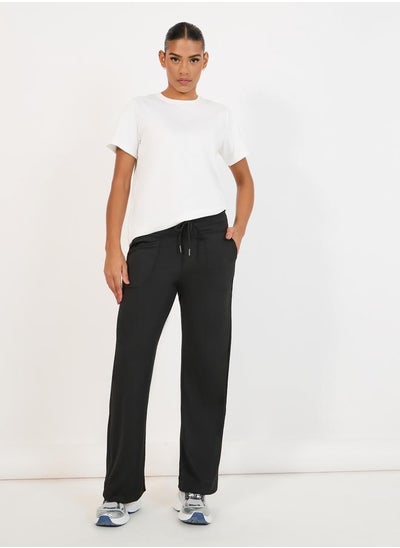 Buy Drawstring Waist Stitch Pocket Detail Active Straight Pant in Saudi Arabia