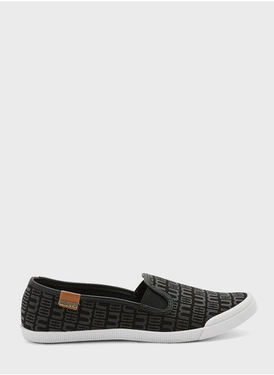 Buy Raven Logo Detail Low Top Sneakers in UAE