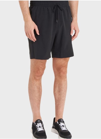 اشتري Woven Shorts في الامارات