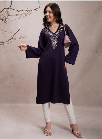 اشتري Embroidered V Neck Straight Fit Kurta في السعودية