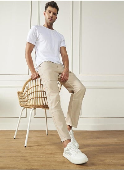 اشتري Men’s Ecru Relaxed Fit Jeans في الامارات