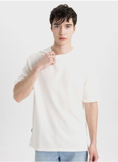 اشتري Comfort Fit Crew Neck T-Shirt في الامارات