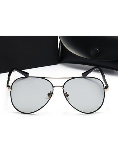 اشتري Intelligent Photosensitive night Vision Mirror Polarized Color Changing Sunglasses في الامارات