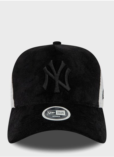 اشتري New York Yankees Trucker Cap في السعودية