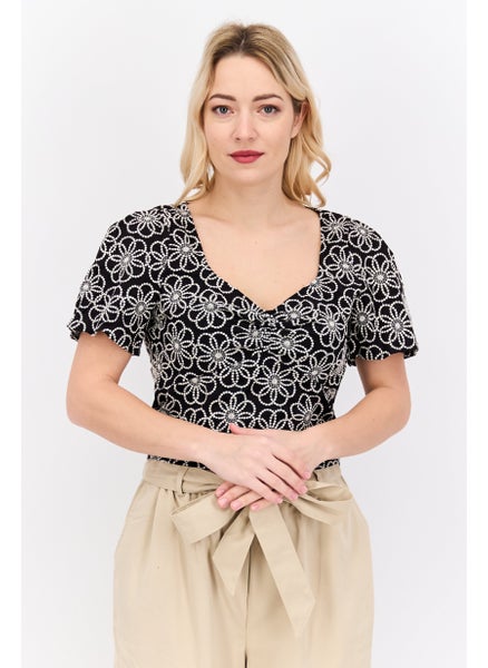 Buy Women Scoop Neck Short Sleeves Embroidered Blouse, Black/Beige in UAE