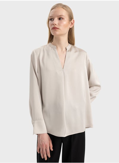 Buy Regular Fit V-Neck Long Sleeve Top in UAE