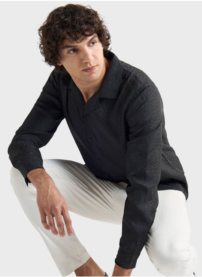 اشتري Textured Regular Fit Shirt في السعودية