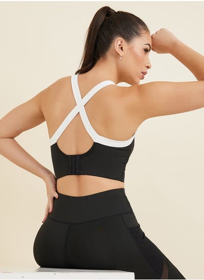 اشتري Contrast Cross Over Strap Back Hook & Eye Longline Medium Support Sports Bra في السعودية