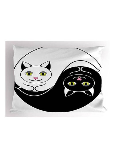 اشتري Decorative Cuddling Cats Printed Pillowcase, في مصر