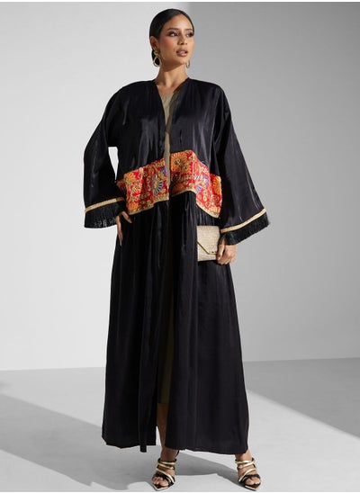 اشتري Embroidered Detail Abaya With Sheila في الامارات