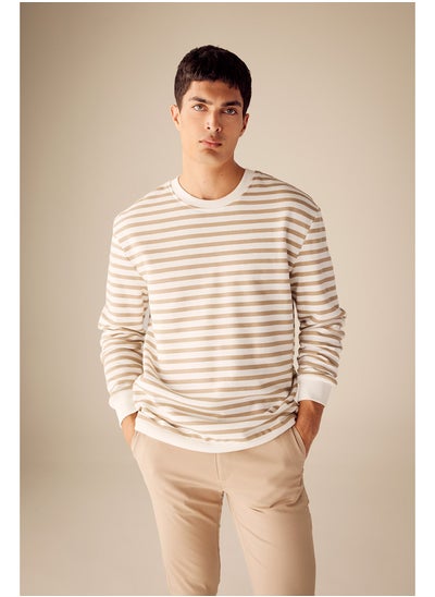 Buy Man Comfort Fit Crew Neck Sweatshirt in Egypt