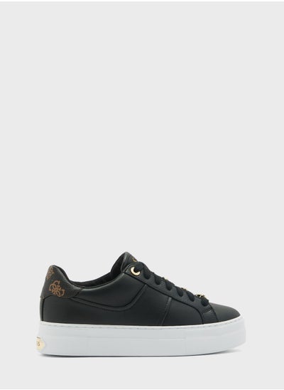 اشتري Giella Low Top Sneakers في السعودية