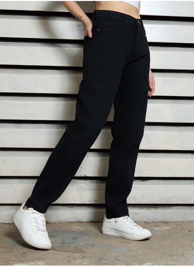 اشتري Women High-Rise Mom Fit Stretchable Jeans في الامارات