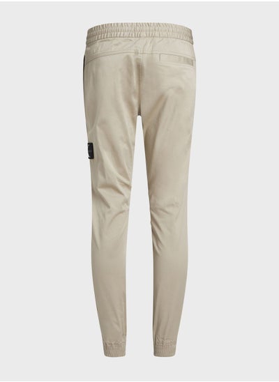 اشتري Casual Badge Chinos في السعودية