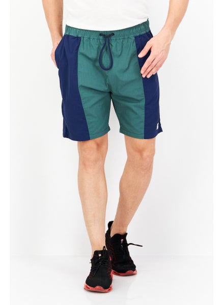 اشتري Men Sportswear Fit Drawstring Two Tone Outdoor Short, Green/Blue في الامارات