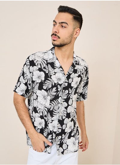 اشتري Regular Fit Tropical Resort Shirt في السعودية