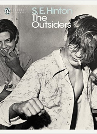 Buy The Outsiders Penguin Modern Classics by S.E. Hinton Paperback in UAE